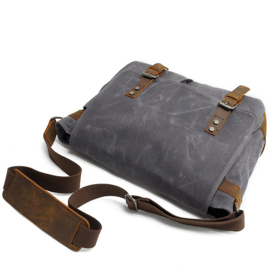 Retro Shoulder Bag | CONWAY