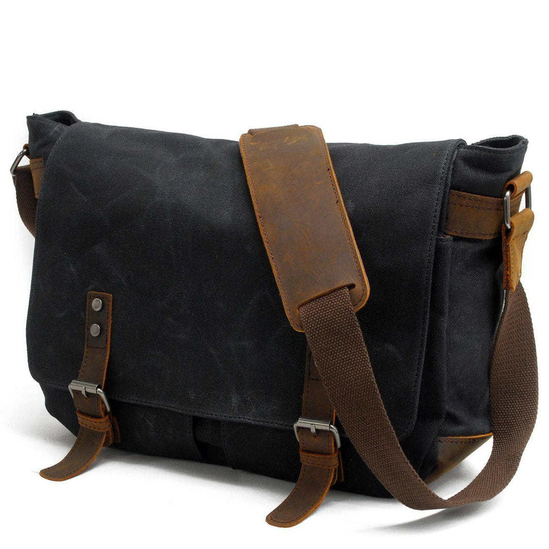 Retro Shoulder Bag | CONWAY