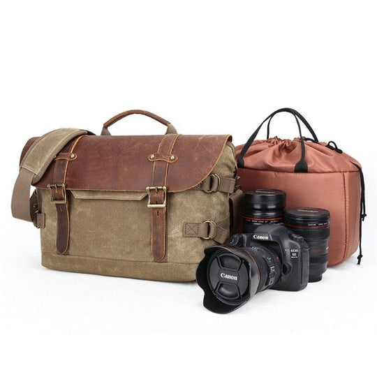 Camera Messenger Bag | TALLIN